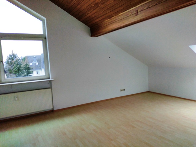  Dachgeschosswohnung Bad Soden