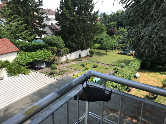  Frankfurt am Main Etagenwohnung Zimmer-Wohnung mit Balkon