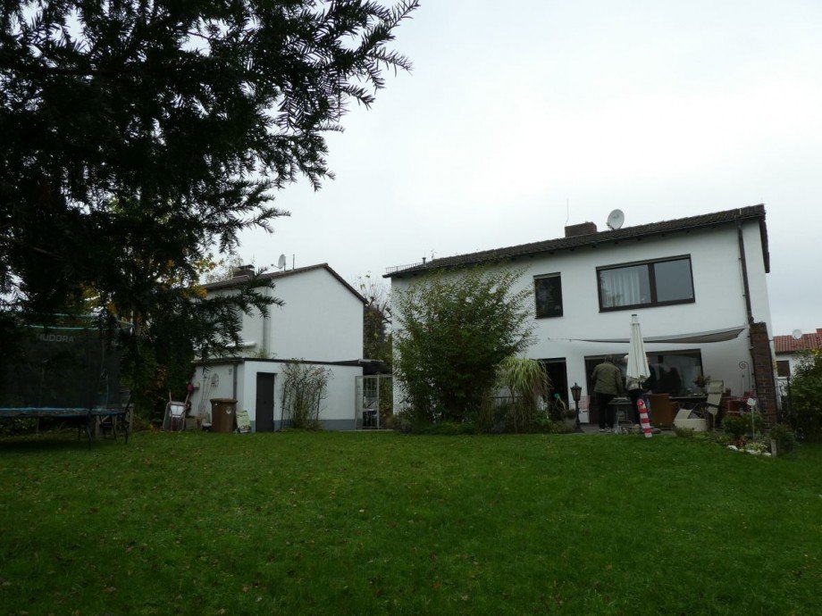 Blick R�ckseite Einfamilienhaus Kelkheim