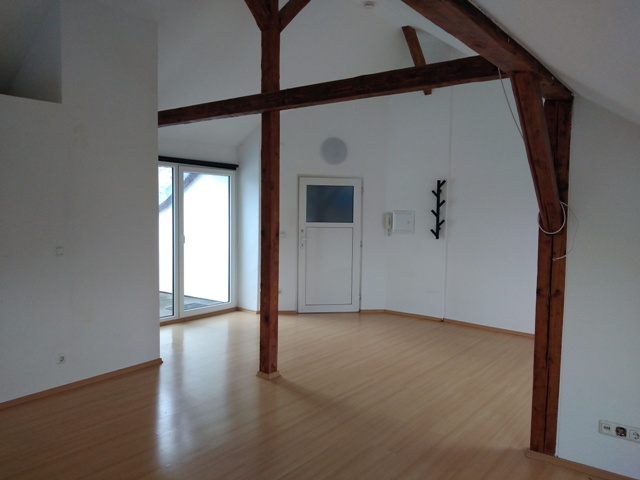  Frankfurt Dachgeschosswohnung Sch�ne DG-Wohnung mit kl. Balkon