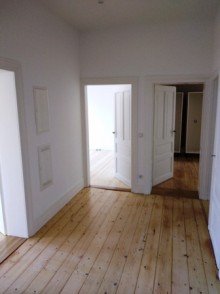 Flur Altbau-Wohnung - 2 Zimmer -im Nordend